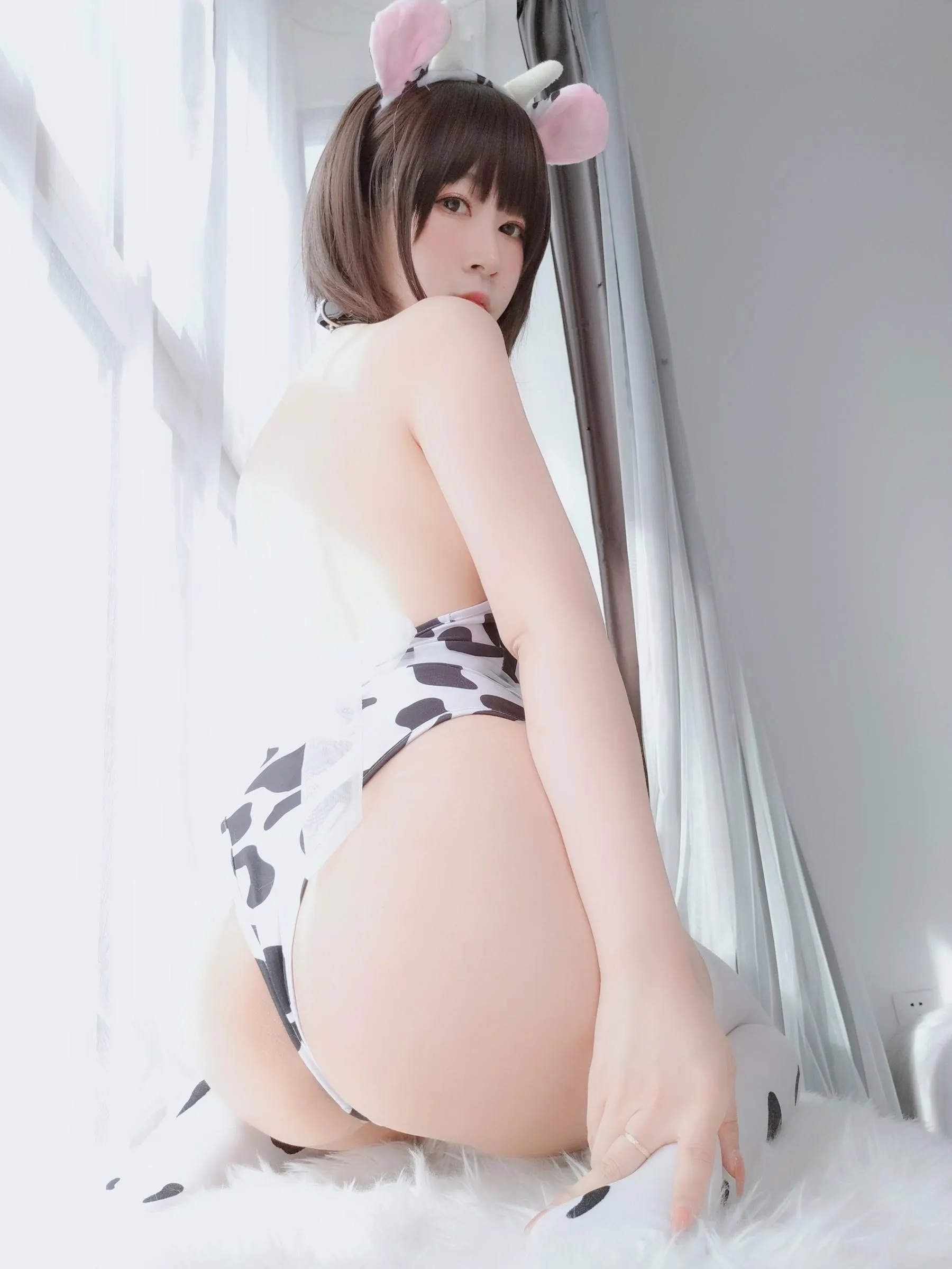 白银81 – 自撮 Vol.46 可爱奶牛 [101P]插图2